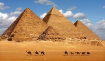 Les pyramides de Gizeh